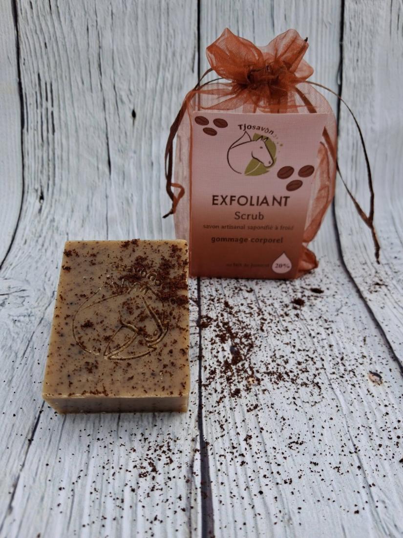 Savon exfoliant au lait de jument et au café